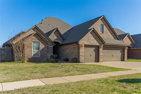 2405 NW 156th St, Edmond, OK 73013
