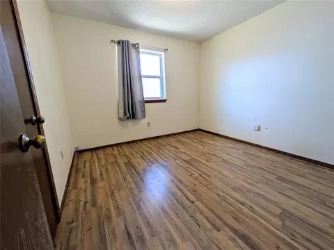 126 Pickard Dr, Mcloud, OK 74851 photo 9