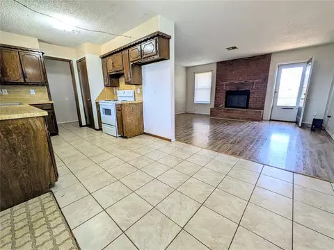 126 Pickard Dr, Mcloud, OK 74851 photo 4
