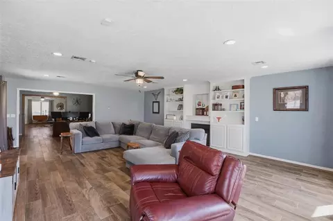 Other - 319 E Cedar Dr, Tuttle, OK 73089 photo 4 of 9