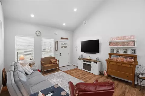 Other - 319 E Cedar Dr, Tuttle, OK 73089 photo 7 of 9