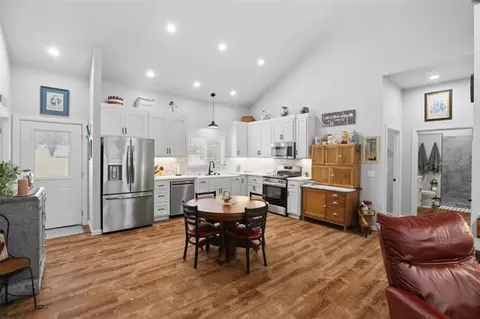 Kitchen - 319 E Cedar Dr, Tuttle, OK 73089 photo 3 of 5