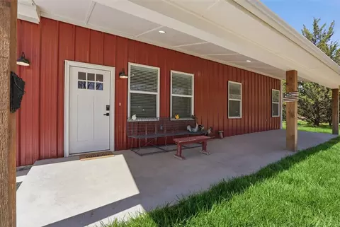 Exterior - 319 E Cedar Dr, Tuttle, OK 73089 photo 6 of 6