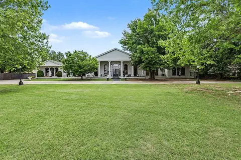 2550 E Overholser Dr, Oklahoma City, OK 73127