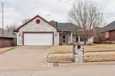 4925 Trever Dr, Yukon, OK 73099