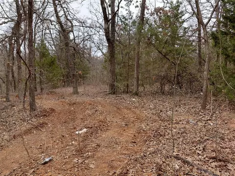 Arcadia Court, Guthrie, OK 73044