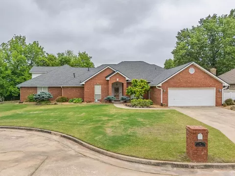 9 Castle Creek Pl, Shawnee, OK 74804