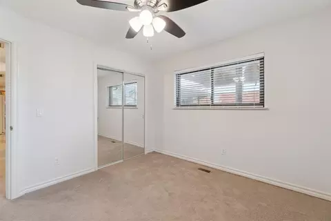 Bedroom - 712 E 27th Pl, Edmond, OK 73013 photo 4 of 9