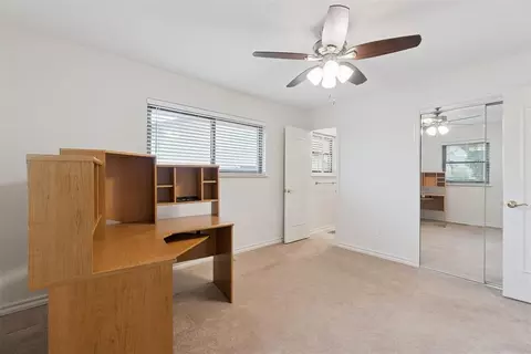 Bedroom - 712 E 27th Pl, Edmond, OK 73013 photo 7 of 9
