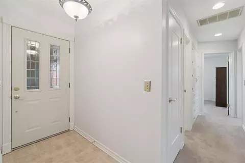 Entry Way - 712 E 27th Pl, Edmond, OK 73013 photo 3 of 3