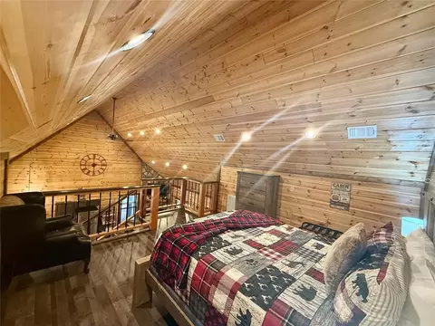 Bedroom - 8 Valor Ct, Broken Bow, OK 74728 photo 6 of 6