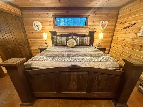 Bedroom - 8 Valor Ct, Broken Bow, OK 74728 photo 1 of 6