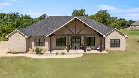 1074 Fawn Meadow Dr, Blanchard, OK 73010