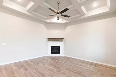 9228 NW 119th St, Yukon, OK 73099