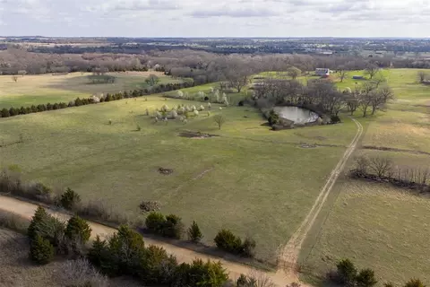 3740 Road Rd, Okemah, OK 74859