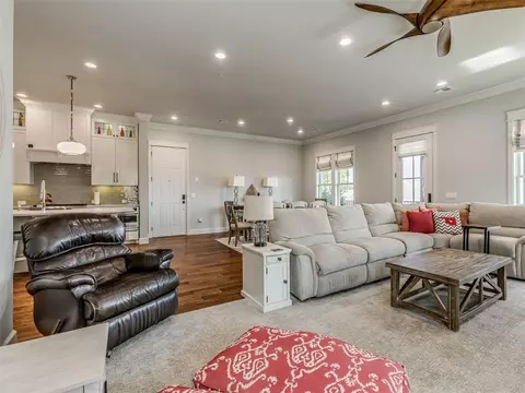 Living - 30 Park St #C, Carlton Landing, OK 74432 photo 5 of 6