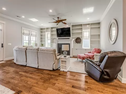 Living - 30 Park St #C, Carlton Landing, OK 74432 photo 1 of 6