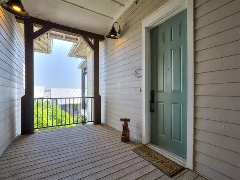 Exterior - 30 Park St #C, Carlton Landing, OK 74432 photo 3 of 6