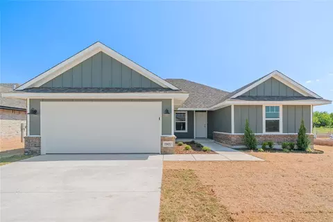 10652 SW 18th St, Yukon, OK 73099