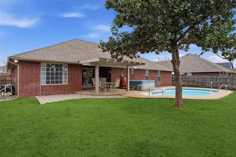 1205 Alexanders Trl, Edmond, OK 73012