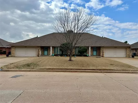 12501 Green Valley Dr, Oklahoma City, OK 73120