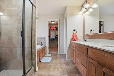 Entry Way - 3713 Regal Dr, Altus, OK 73521 photo 2 of 4