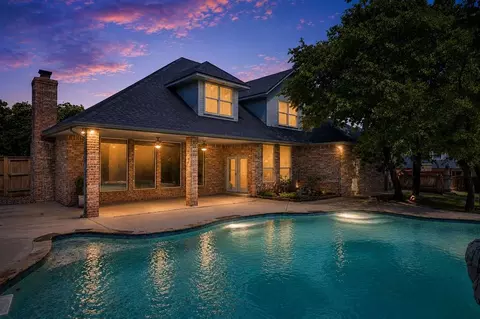 1412 Hunters Creek Rd, Edmond, OK 73003
