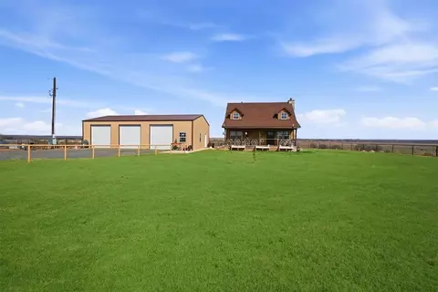 27214 E County Road 1430 Rd, Mangum, OK 73554