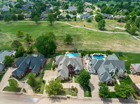 400 Heritage Blvd, Edmond, OK 73025