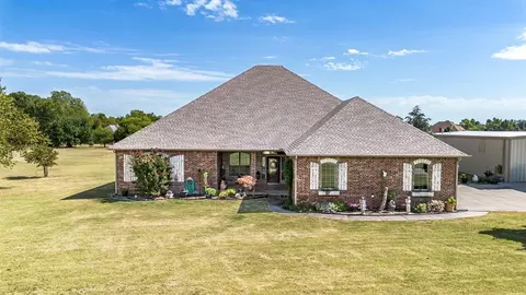 12600 SW 58th St, Mustang, OK 73064