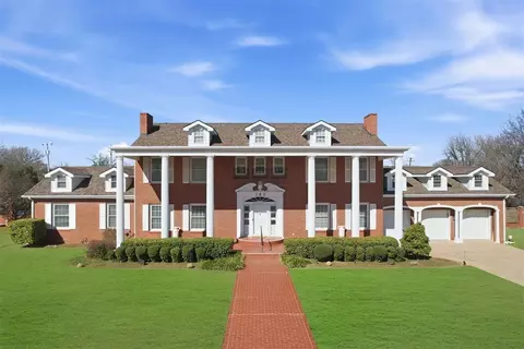 103 E Dogwood St, Hobart, OK 73651