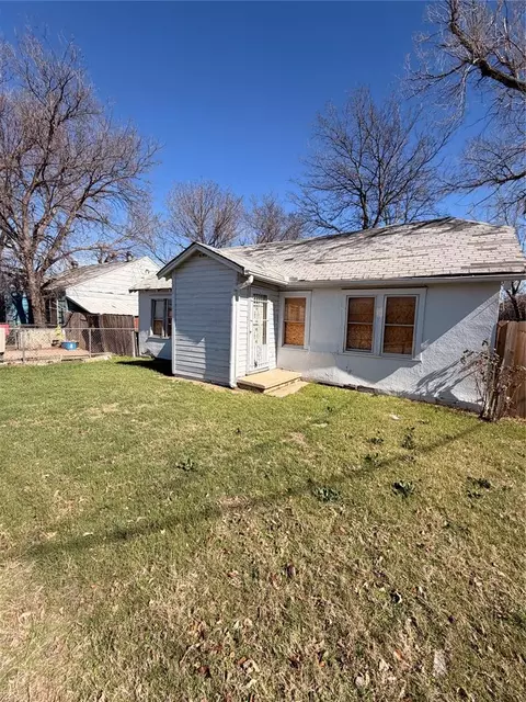 1706 SW 6th St, Lawton, OK 73501