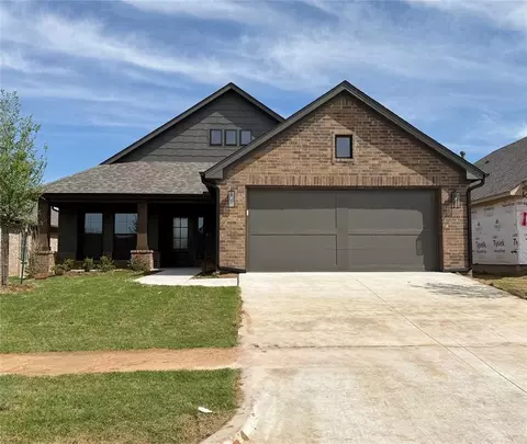 12733 NW 2nd St, Yukon, OK 73099