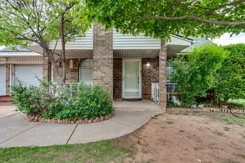 611 Linda Ln, Yukon, OK 73099