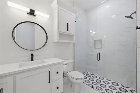 Bath - 3116 Basanova Dr, Edmond, OK 73034 photo 1 of 8