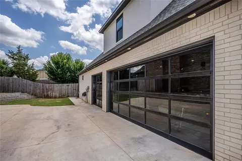 Exterior - 3116 Basanova Dr, Edmond, OK 73034 photo 4 of 8