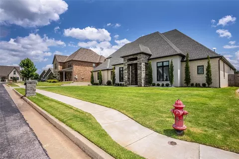 Exterior - 3116 Basanova Dr, Edmond, OK 73034 photo 8 of 8