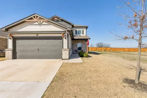 12629 Florence Ln, Yukon, OK 73099
