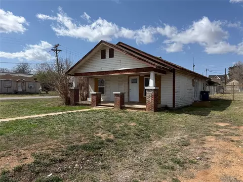 501 N Georgia Ave, Mangum, OK 73554