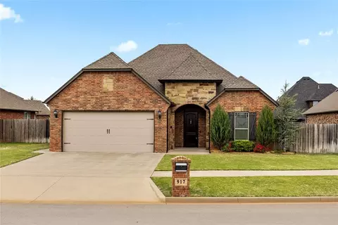 917 Freemont Pl, Weatherford, OK 73096