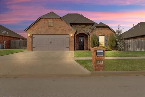 917 Freemont Pl, Weatherford, OK 73096