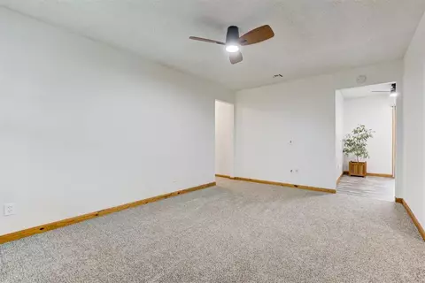 Living - 5590 E Lakeview Dr, Harrah, OK 73045 photo 1 of 5