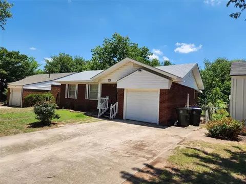 308 W Mimosa Dr, Midwest City, OK 73110