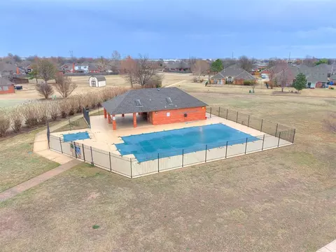 3812 Buckingham Dr, Norman, OK 73072 photo 10