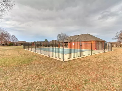 3812 Buckingham Dr, Norman, OK 73072 photo 7