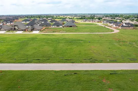 9320 SW 31st St, Oklahoma City, OK 73179