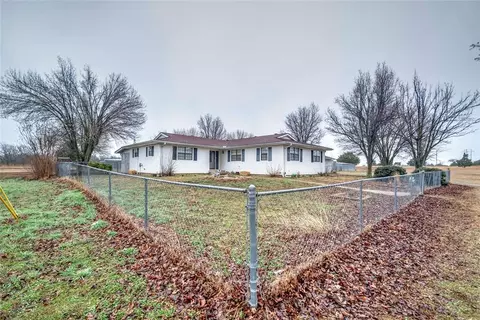 352529 E 850 Rd, Stroud, OK 74079