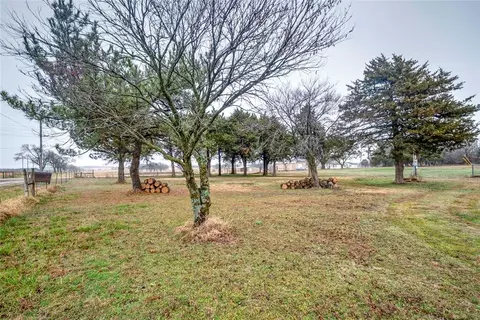 Exterior - 352529 E 850 Rd, Stroud, OK 74079 photo 10 of 13