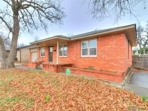 6733 NW 28th St, Bethany, OK 73008