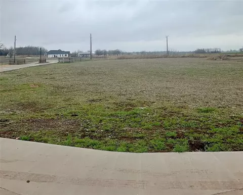 14990 White Oak Ln, Shawnee, OK 74801